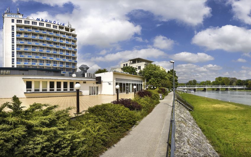 Hotel – Magnólia****