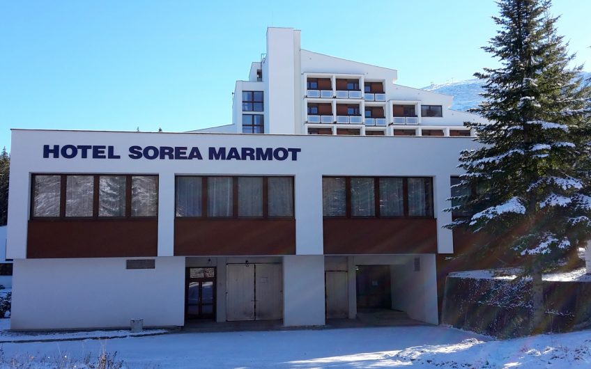 Hotel**  SOREA MARMOT (J. ŠVERMA)